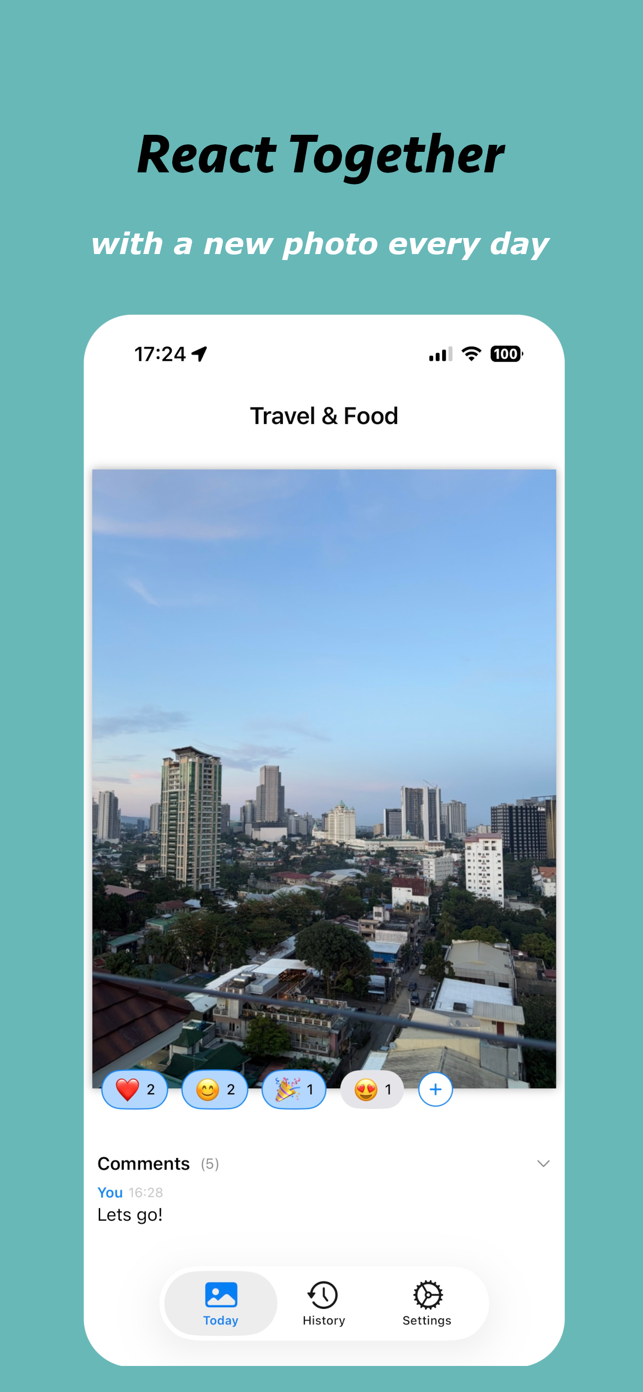 Adding an emoji reaction to a photo in an Apple Shared Album using WeFrames